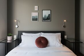 WYZ Athens Apartments by UPSTREET