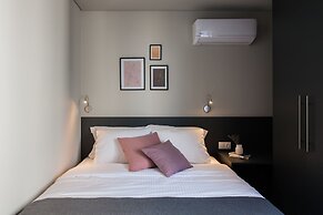 WYZ Athens Apartments by UPSTREET