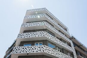 WYZ Athens Apartments by UPSTREET