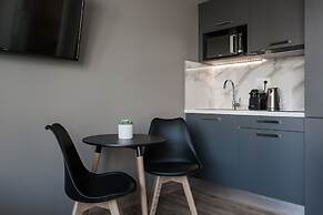 WYZ Athens Apartments by UPSTREET