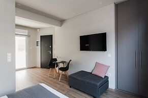 WYZ Athens Apartments by UPSTREET