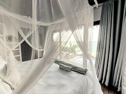The Beach House at Praia da Rocha