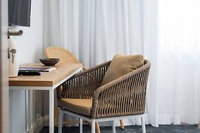 Los Jardines de Abama Suites