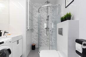 Apartment Kokoryczki Warsaw by Renters