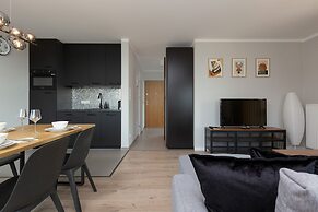 Apartment Kokoryczki Warsaw by Renters