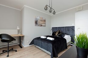 Apartment Kokoryczki Warsaw by Renters