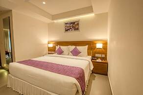 Lilac Hotel 5th Block