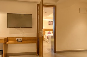 Lilac Hotel 5th Block