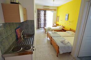 Marianthi Studios Stegna