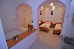 Marianthi Studios Stegna