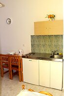 Marianthi Studios Stegna