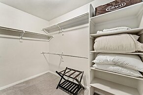 First Class Stylish Townhome near Old Town!