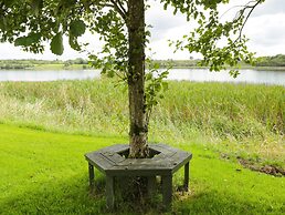 Lakeside Cottage
