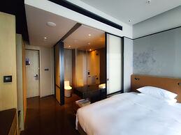 Courtyard by Marriott Luoyang