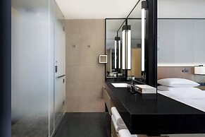 Courtyard by Marriott Luoyang