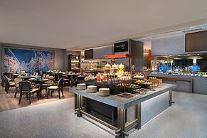 Courtyard by Marriott Luoyang