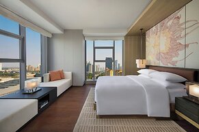 Courtyard by Marriott Luoyang