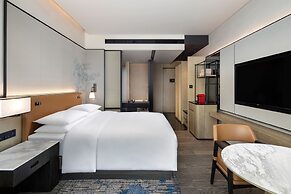 Courtyard by Marriott Luoyang