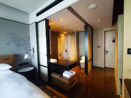 Courtyard by Marriott Luoyang