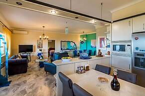 Chania Poolside Resort - Panoramic Seaview Lodging