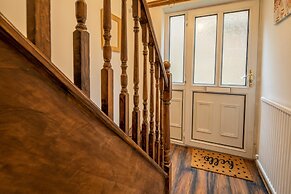 4-bed Detached, Pet Friendly House in Nelson