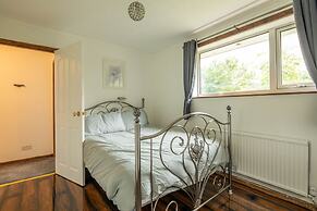 4-bed Detached, Pet Friendly House in Nelson