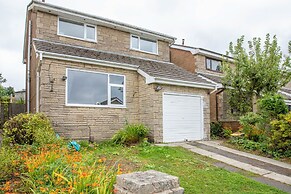 4-bed Detached, Pet Friendly House in Nelson