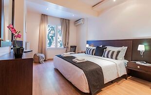 Danai's Secluded Paradise - Azure Coastal Dreams