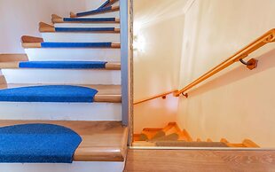 Danai's Secluded Paradise - Azure Coastal Dreams