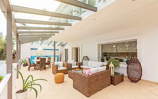 Danai's Secluded Paradise - Azure Coastal Dreams