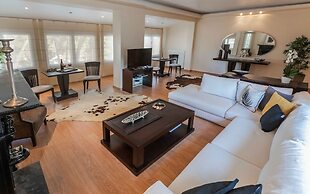 Danai's Secluded Paradise - Azure Coastal Dreams