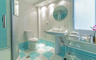 Danai's Secluded Paradise - Azure Coastal Dreams