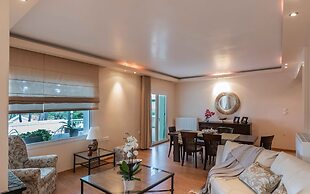 Danai's Secluded Paradise - Azure Coastal Dreams