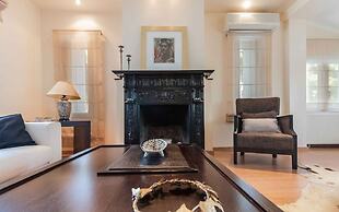 Danai's Secluded Paradise - Azure Coastal Dreams