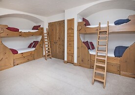 349 Holden Rd. 5 Bedroom Home by RedAwning