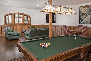 349 Holden Rd. 5 Bedroom Home by RedAwning