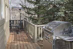 349 Holden Rd. 5 Bedroom Home by RedAwning