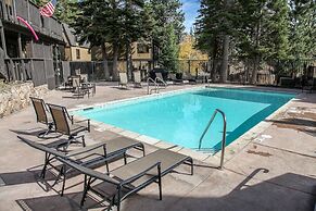 Bigwood 63 Cozy Mountain Home, 1 Car Garage, Close to Eagle Lodge by R