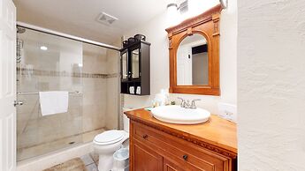 Bigwood 63 Cozy Mountain Home, 1 Car Garage, Close to Eagle Lodge by R