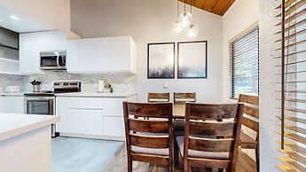 Bigwood 63 Cozy Mountain Home, 1 Car Garage, Close to Eagle Lodge by R