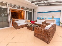 A Private Haven: Hera with Secluded Pool and Garden