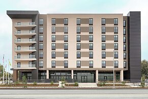 Home2 Suites By Hilton Woodland Hills