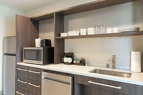 Home2 Suites By Hilton Woodland Hills