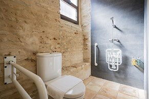 Dobo | Hostal Azacanes