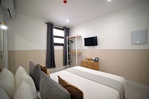 Dobo Azacanes Hostal