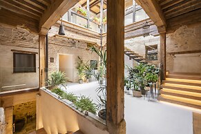 Dobo | Hostal Azacanes