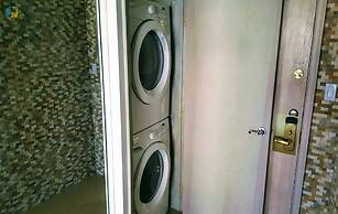 Alexander 702 3 Bedroom Apts by RedAwning