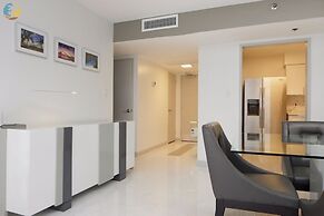 Alexander 1121 3 Bedroom Apts by RedAwning