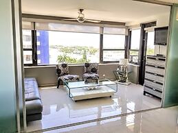 Alexander 1121 3 Bedroom Apts by RedAwning