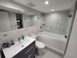 Alexander 1121 3 Bedroom Apts by RedAwning